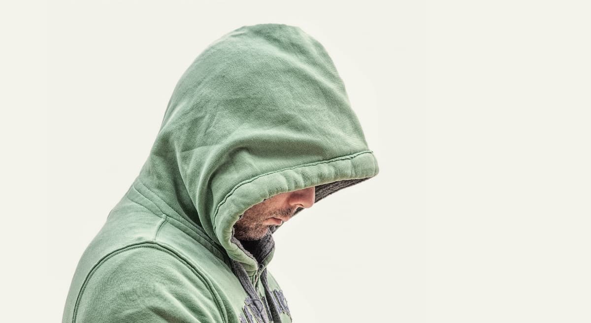 What to do when your boyfriend won’t give his alcoholic son the heave ho? (LoboStudio Hamburg/Unsplash)