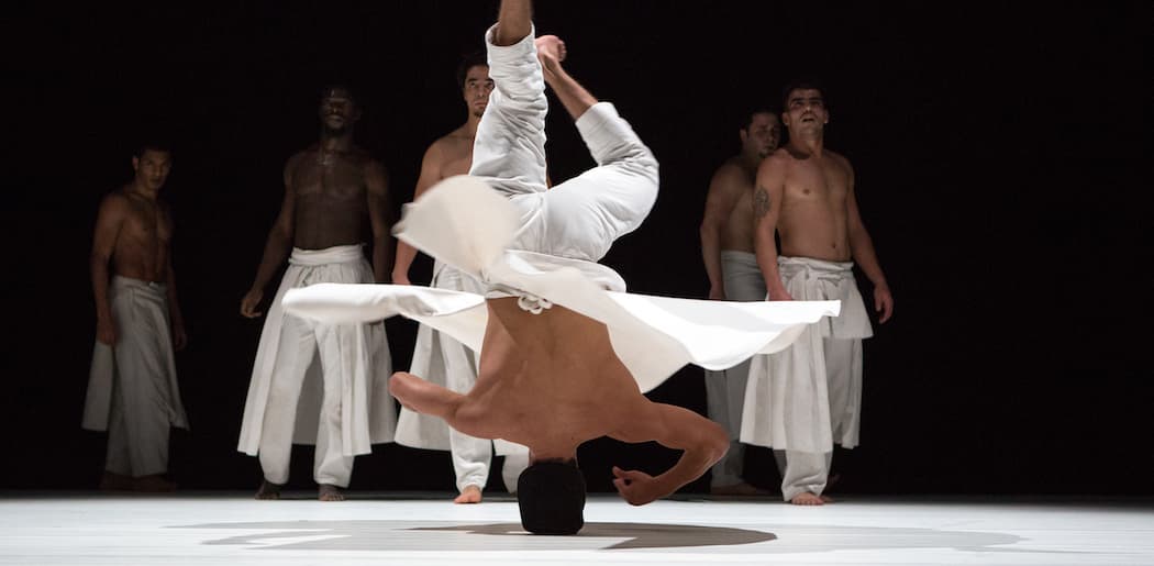 Compagnie Hervé Koubi in performance (Courtesy Didier Philispart)