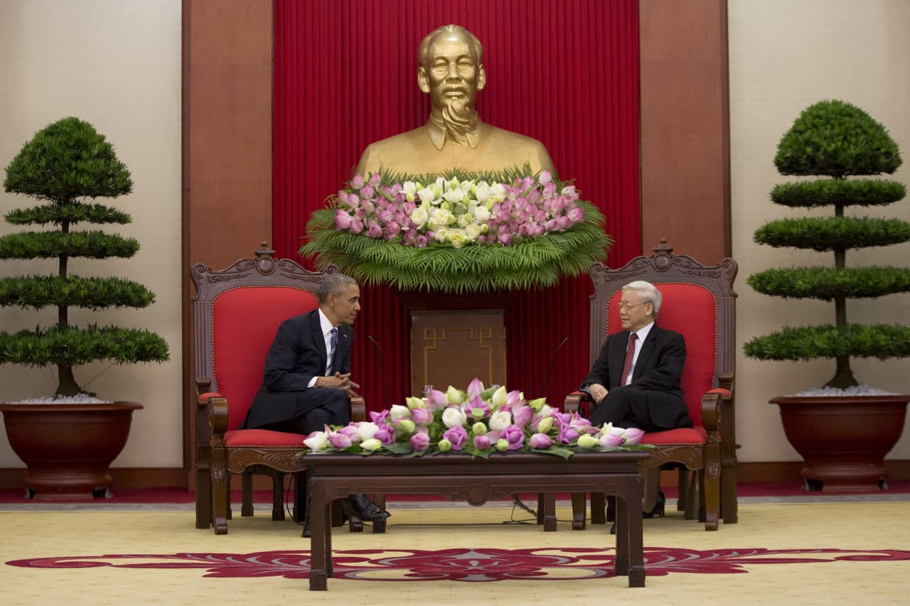 U.S. President Barack Obama meets with Vietnamese Communist party secretary general Nguyen Phu Trong at the Central Office of the Communist Party of Vietnam in Hanoi, Vietnam, Monday, May 23, 2016. (AP Photo/Carolyn Kaster)
