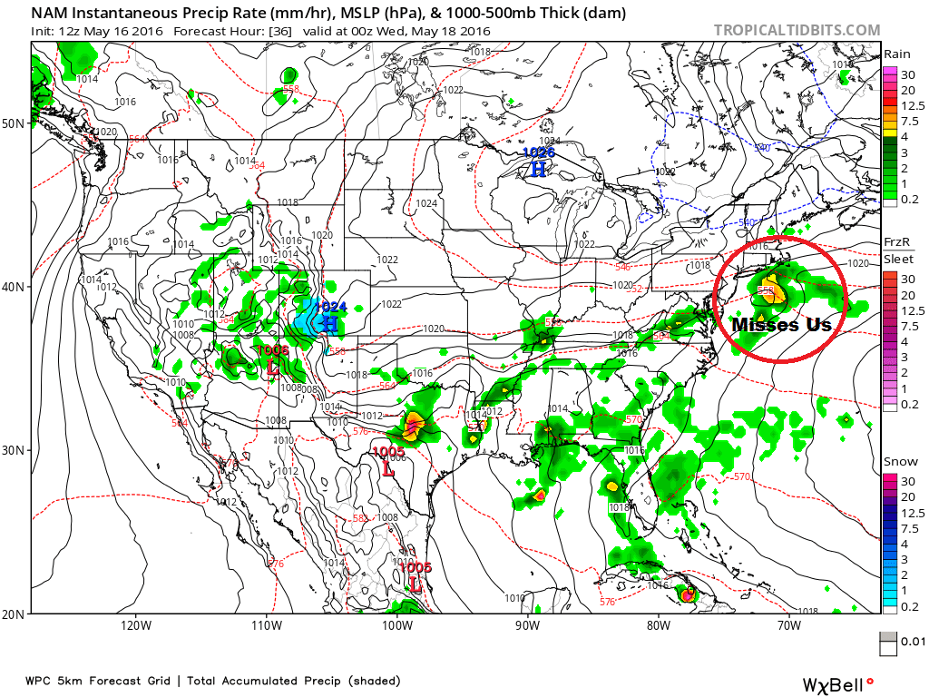 Surface pressure map showing storm missing New England (Courtesty-Tropical Tidbits)