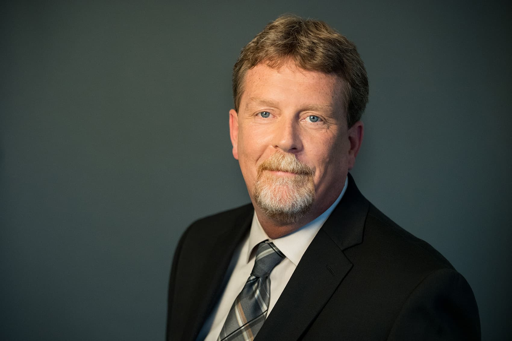 Headshot of Karl Voelker