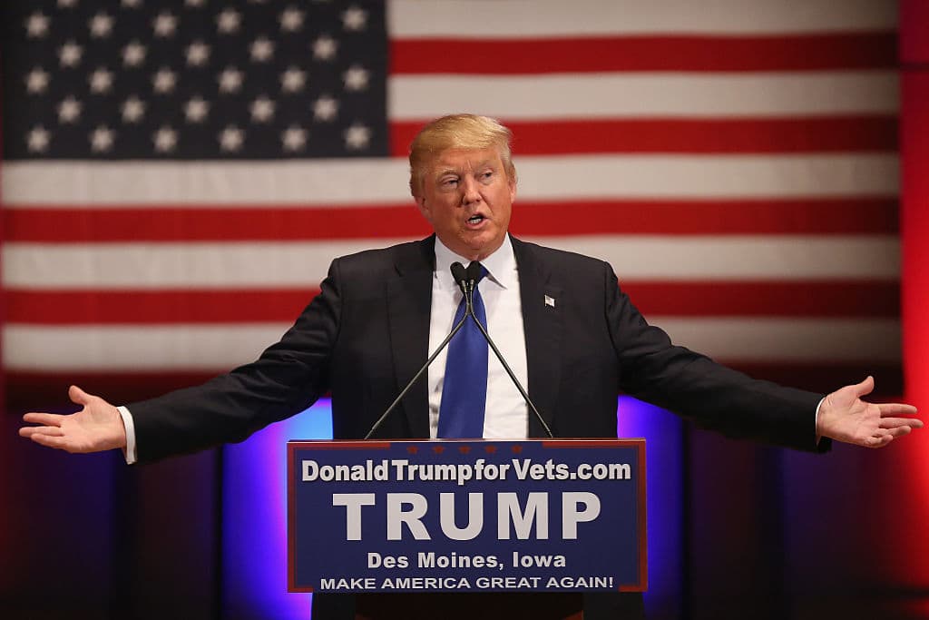 Republican presidential candidate Donald Trump gestures as he speaks to veterans at Drake University on January 28, 2016 in Des Moines, Iowa. (Christopher Furlong/Getty Images)