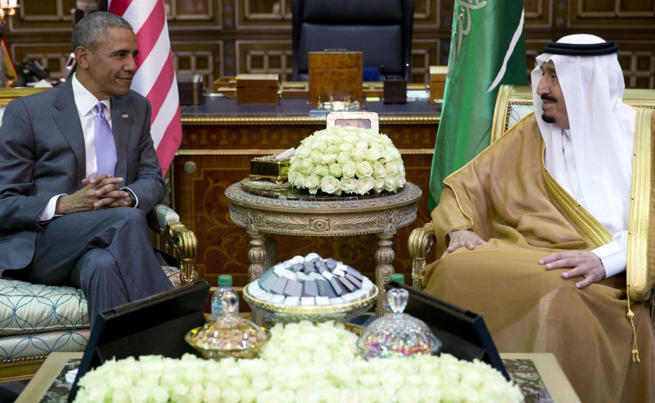 President Barack Obama and Saudi Arabia's King Salman meet at Erga Palace in Riyadh, Saudi Arabia, April 20, 2016. (Carolyn Kaster/AP)