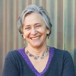 Headshot of Nina Silber