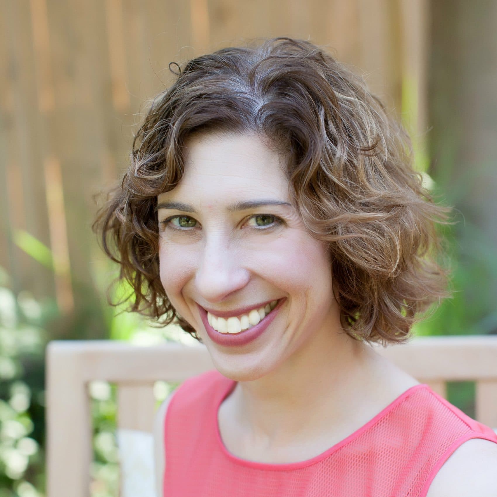 Headshot of Joanna Weiss