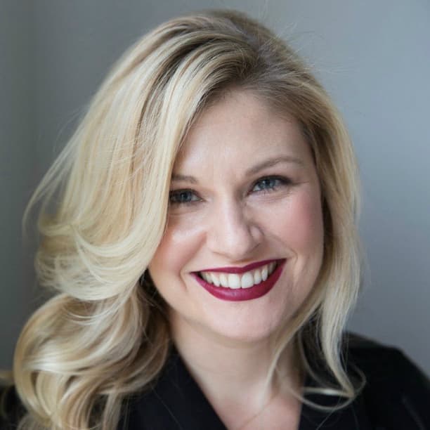 Headshot of Victoria Bonney