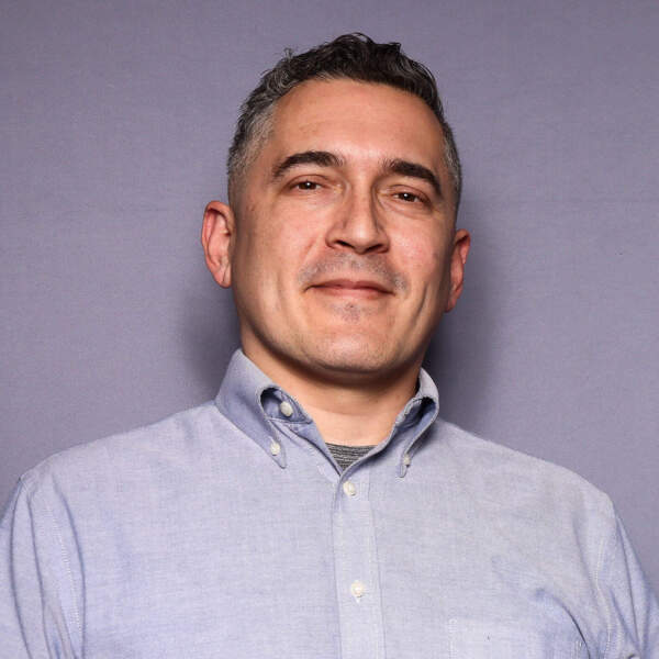 Headshot of Simón Rios