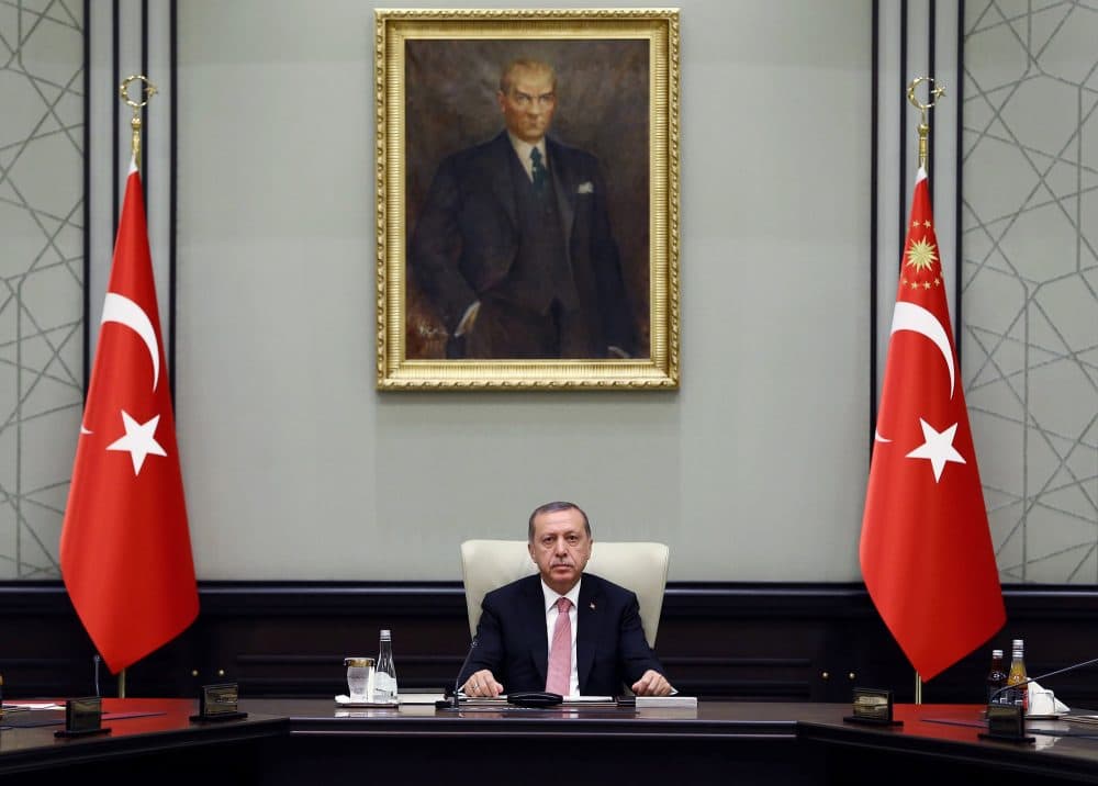 Turkey's President Recep Tayyip Erdogan heads an emergency meeting of the National Security Council in Ankara, Turkey, Wednesday, July 20, 2016.  (Kayhan Ozer/Pool via AP)