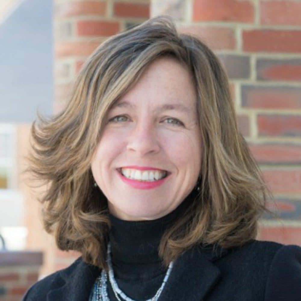 Headshot of Laura Ogden