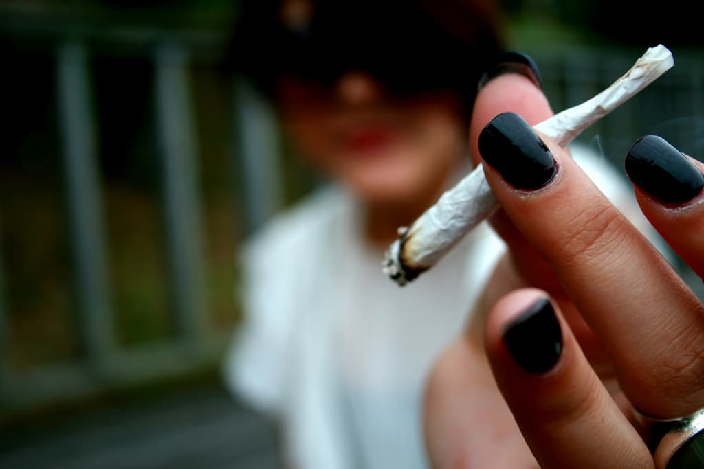 Stoned Vs. Drunk: Small Study Finds Sex On Pot Brings More Wariness, Less Regret Than Alcohol