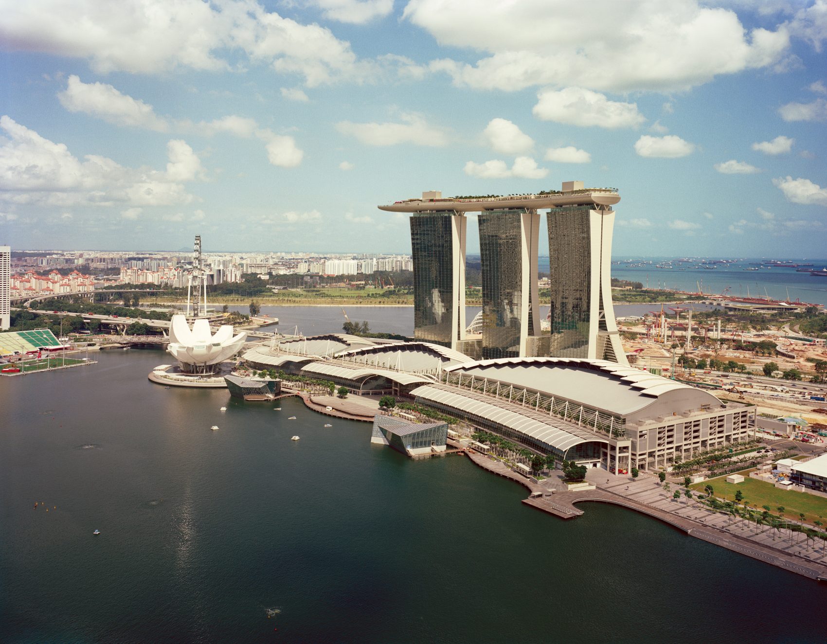 Award-Winning Architect Moshe Safdie Focuses On Humanizing High Rises