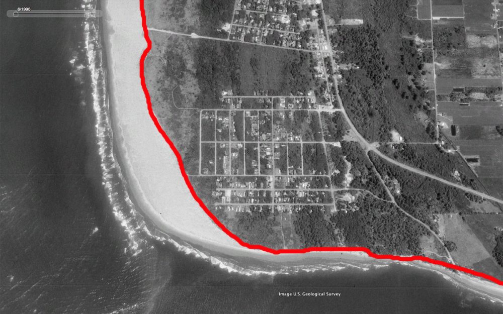 Washaway Beach shoreline in 1990. (USGS via Google Maps)