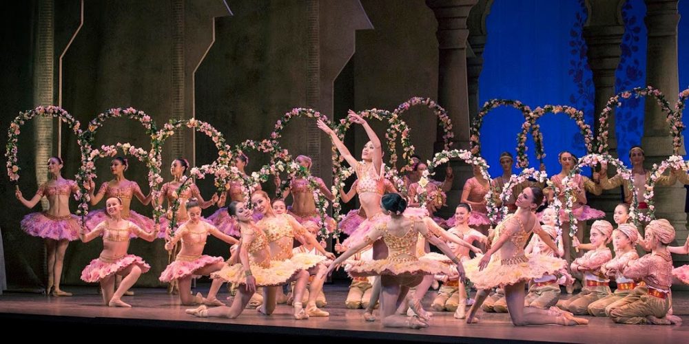 The Jardin Animé dance at the Pasha's palace, in Boston Ballet's production of &quot;Le Corsaire.&quot; (Robin Lubbock/WBUR)