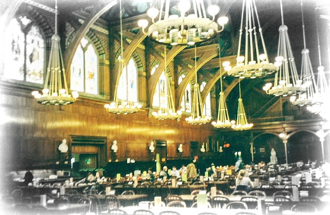 That the university with the world’s largest endowment, writes Ted Gup, should be at loggerheads with those who wait upon and clear their tables is no anomaly in Harvard’s history. (Onasill ~ Bill Badzo/flickr)