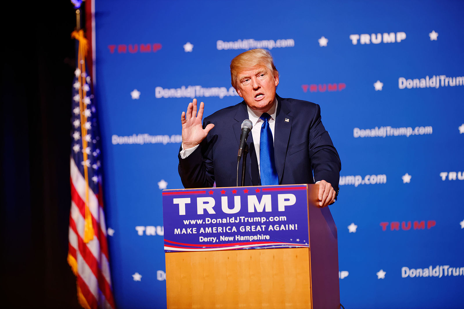 Donald Trump addresses a town-hall meeting in Derry, N.H. on Aug. 19, 2015. (Michael Vadon/Wikimedia Commons)
