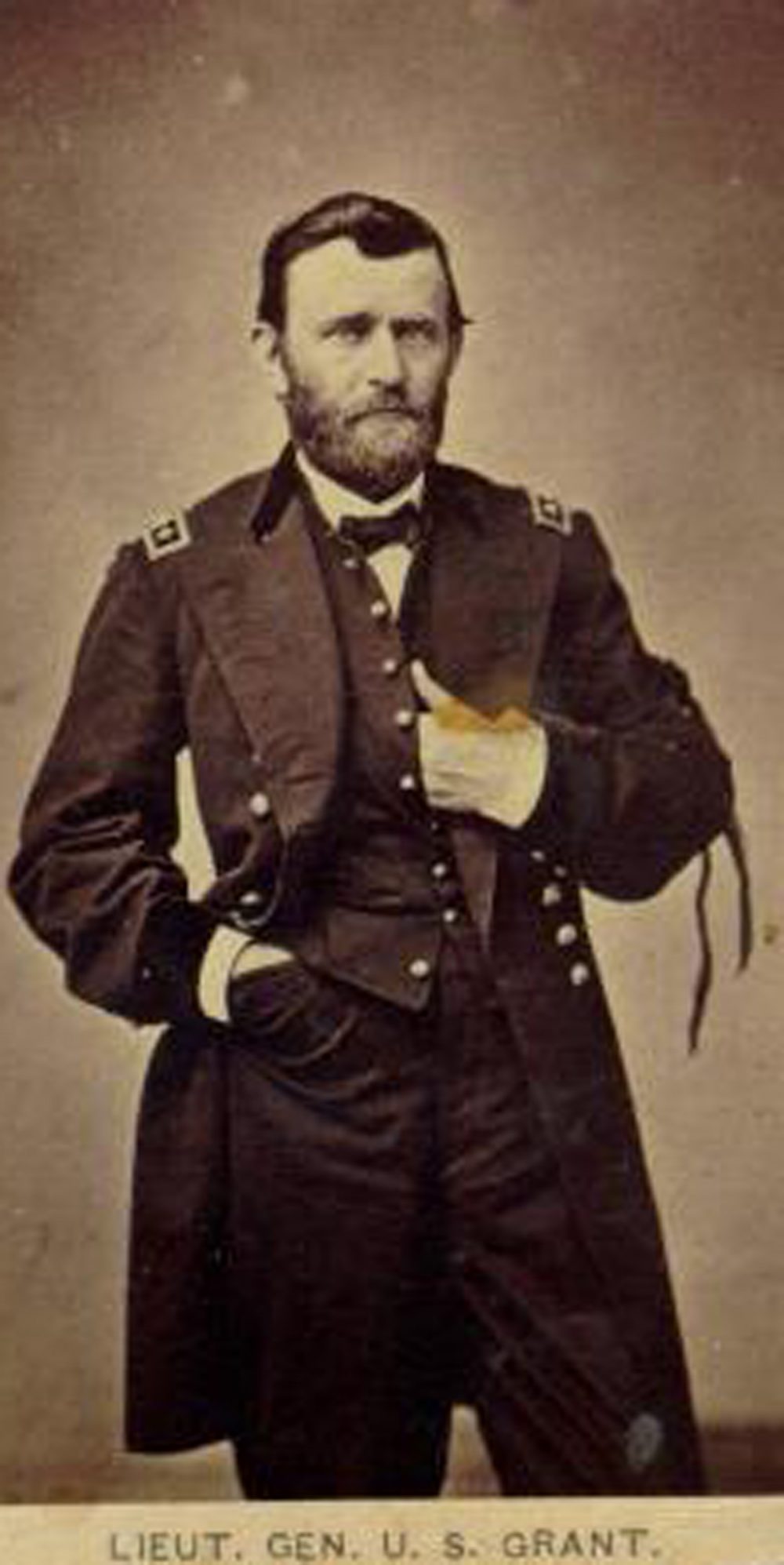 Carte de visite portrait of Lieutenant General Ulysses S. Grant, 1865. (Ohio History Connection)