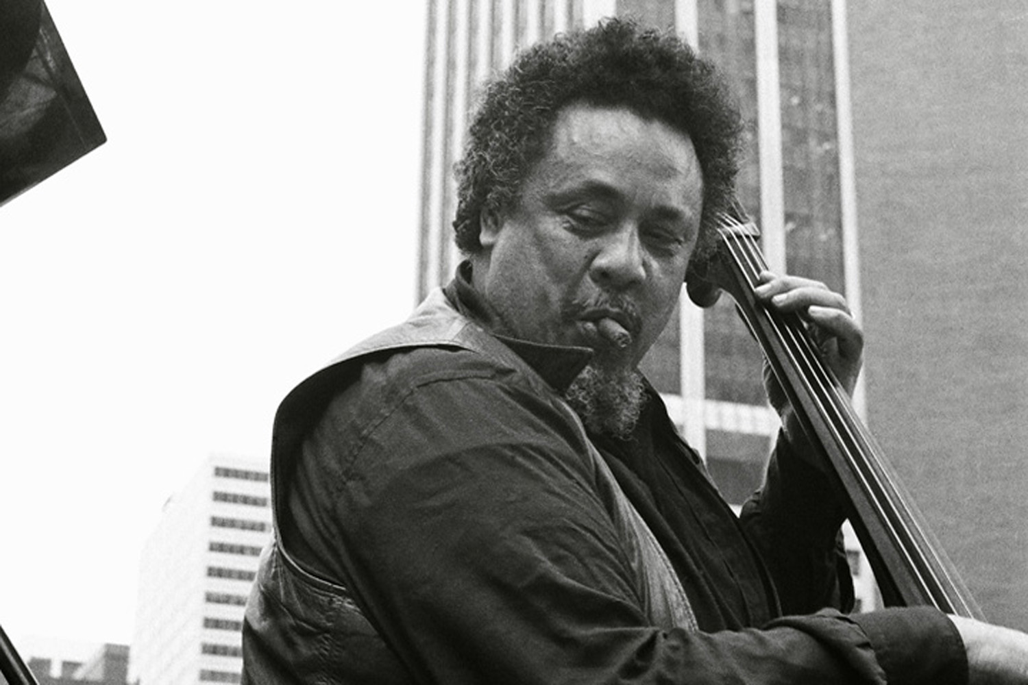 Charles Mingus performs in lower Manhattan, N.Y., as a part of U.S. Bicentennial Celebrations on July 4, 1976. (Tom Marcello / WikiCommons)