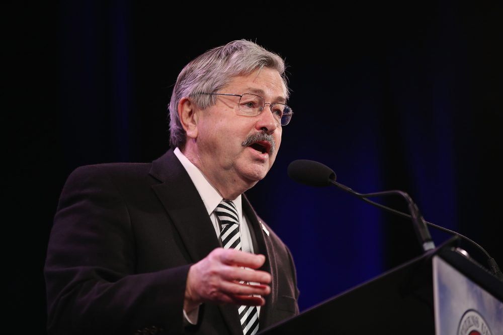 Iowa Governor Terry Branstad speaks to guests at the Iowa Freedom Summit on Jan. 24, 2015 in Des Moines, Iowa. (Scott Olson/Getty Images)