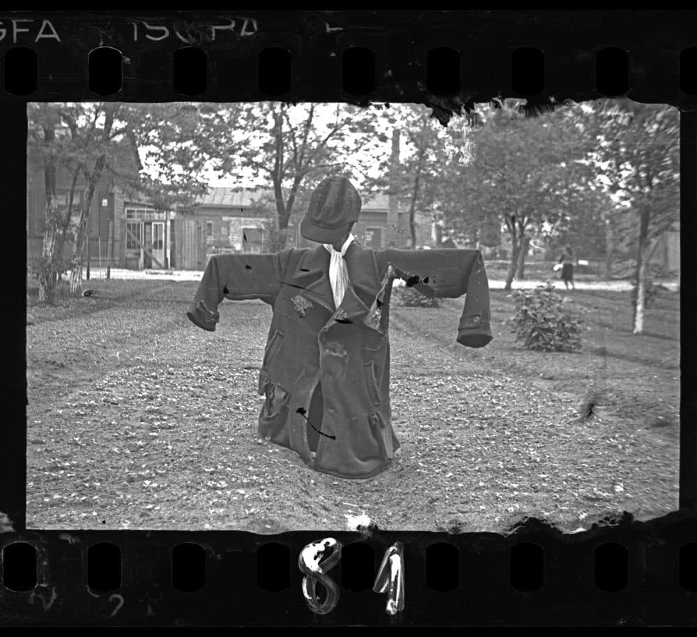 Henryk Ross photo of a Lodz Ghetto scarecrow with Star of David, c. 1940-1944. (Courtesy, Museum of Fine Arts, Boston)