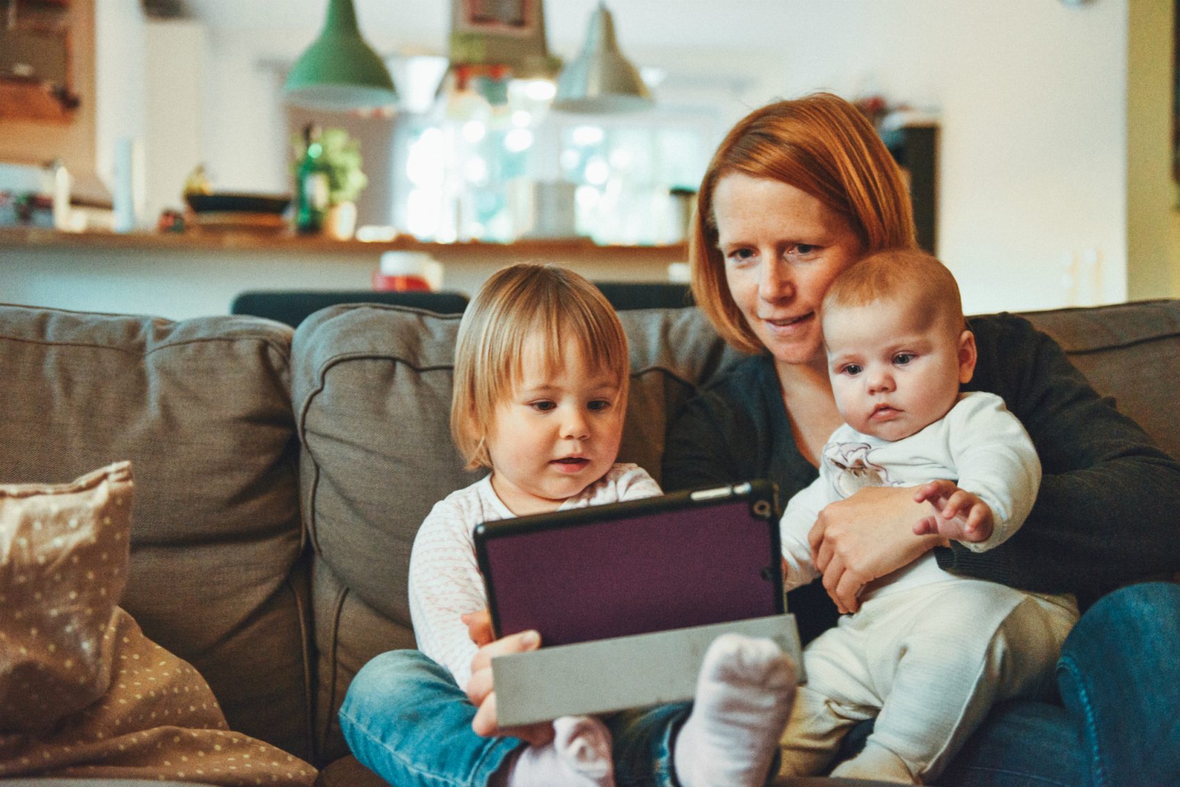 I know I shouldn’t let my babysitter disrespect me, but how do I tell her not to critique my domestic competence? (Alexander Dummer/Unsplash)