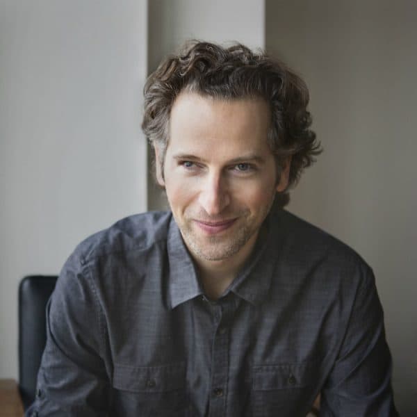 Headshot of Howard Axelrod