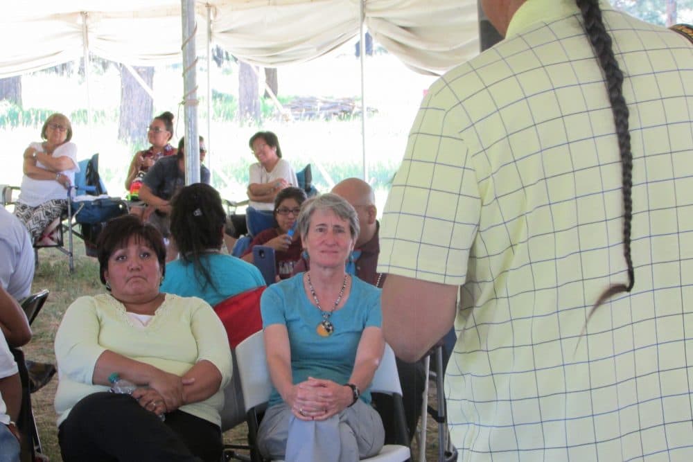 On a very hot day, more than 1,000 people attended a listening session held by former U.S. Interior Secretary Sally Jewell last July in Bluff, Utah. (Judy Fahys/KUER News)