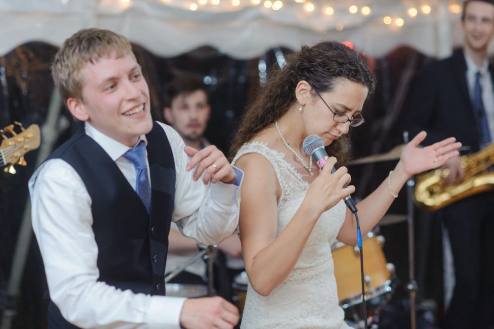 Proof that Lisa Grossman and her husband Alex Lussenhop performed &quot;Shoop&quot; at their wedding. (Courtesy Ze Liang Photography)