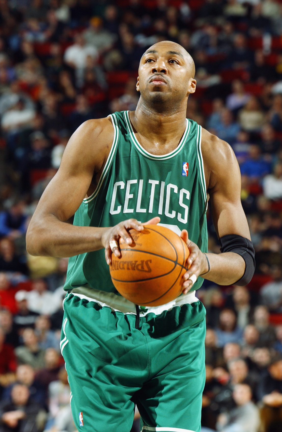 Former NBA All-Star Vin Baker's Journey to Sobriety - Guideposts