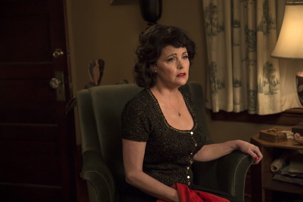 Sherilyn Fenn in &quot;Twin Peaks.&quot; (Courtesy Suzanne Tenner/Showtime)