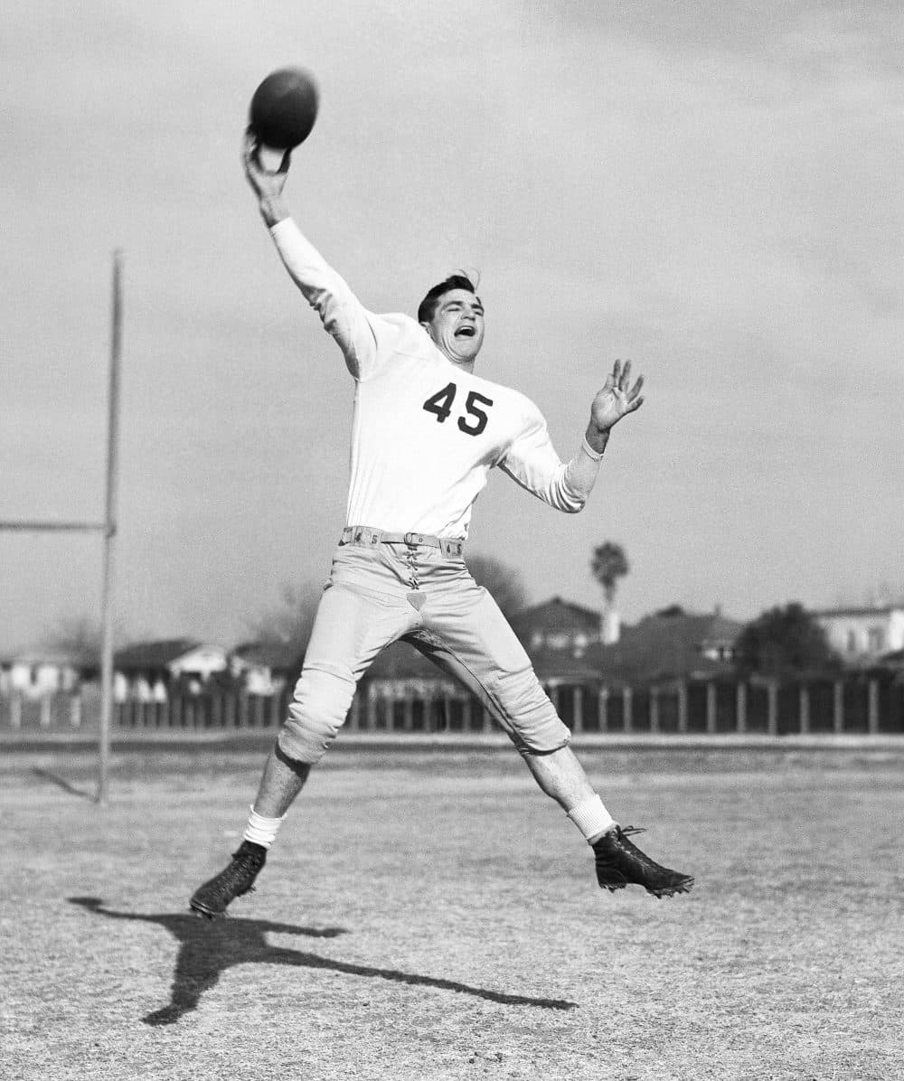 Sammy Baugh during practice, in Ft. Worth, Texas, Nov. 29, 1936.(AP)