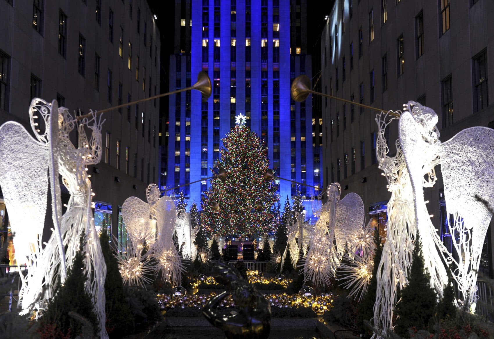 Move Over, Dickens. Americans 'Invented' Christmas