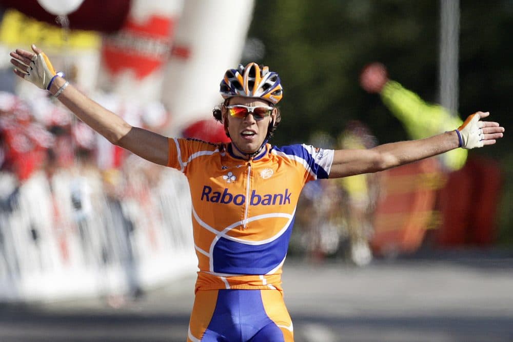Dekker after a stage victory in the 2007 Tour de Suisse. (Fabrice Coffrini/AFP/Getty Images)