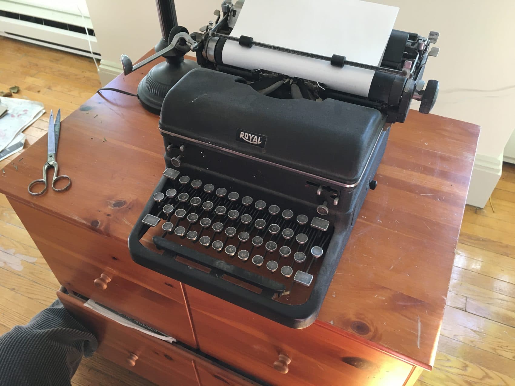 Peter Gelzinis' 1945 Royal typewriter. (David Boeri/WBUR)