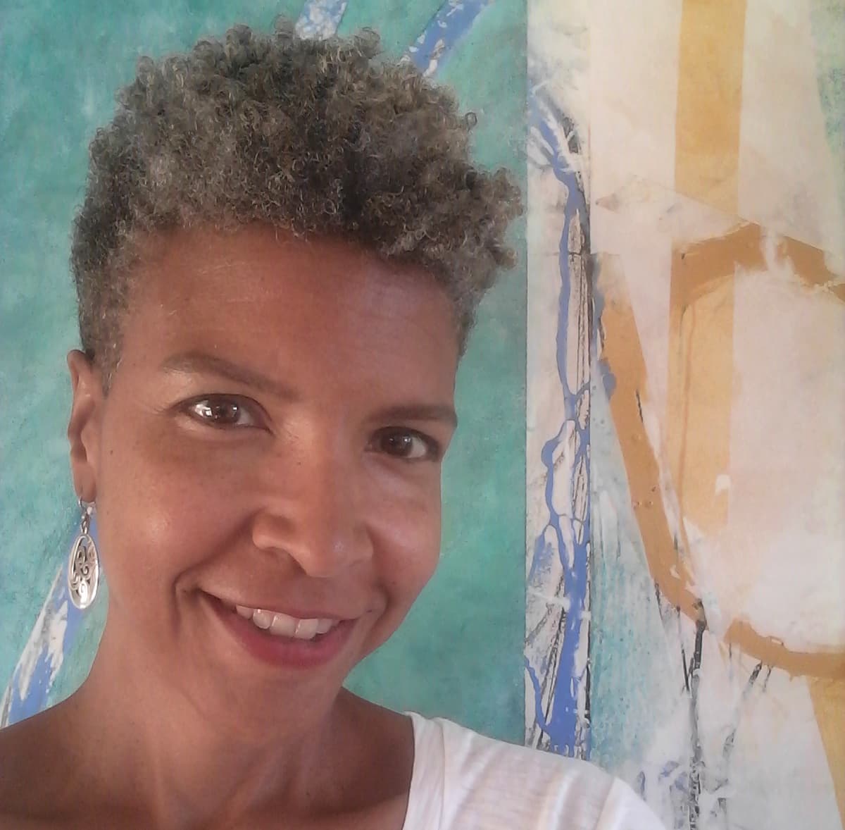 Headshot of Pamela Reynolds