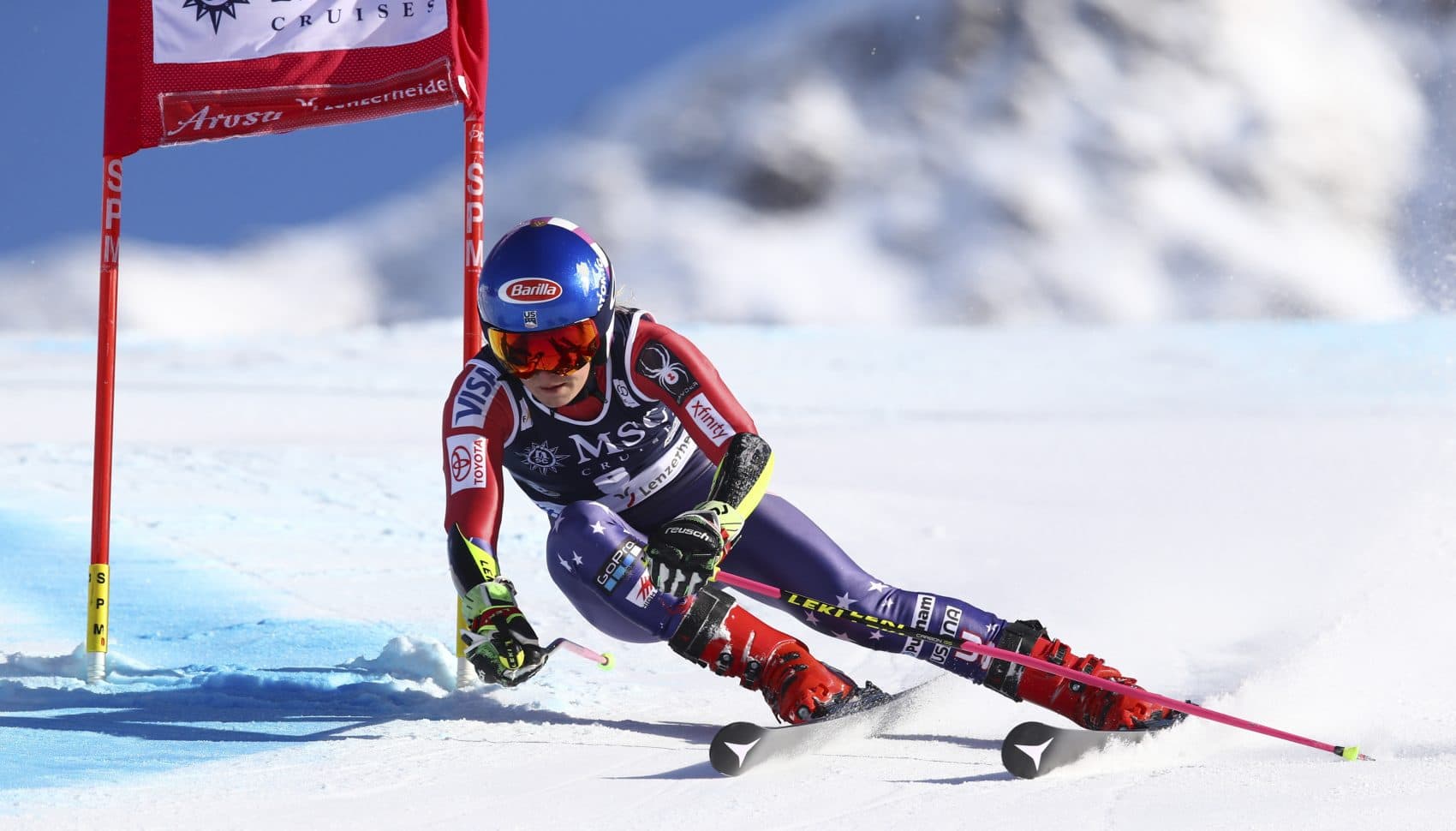 United States' Mikaela Shiffrin speeds down during the second run of an alpine ski, women's World Cup giant slalom, in Lenzerheide, Switzerland, Saturday, Jan. 27, 2018. (Alessandro Trovati/AP)