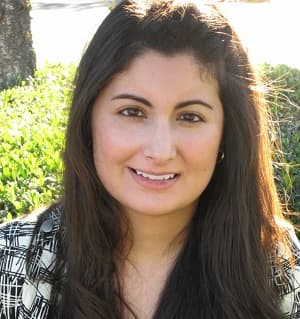 Headshot of Dalia Larios