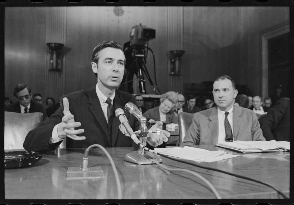 Fred Rogers testifies at a Senate hearing. (Courtesy Library of Congress)