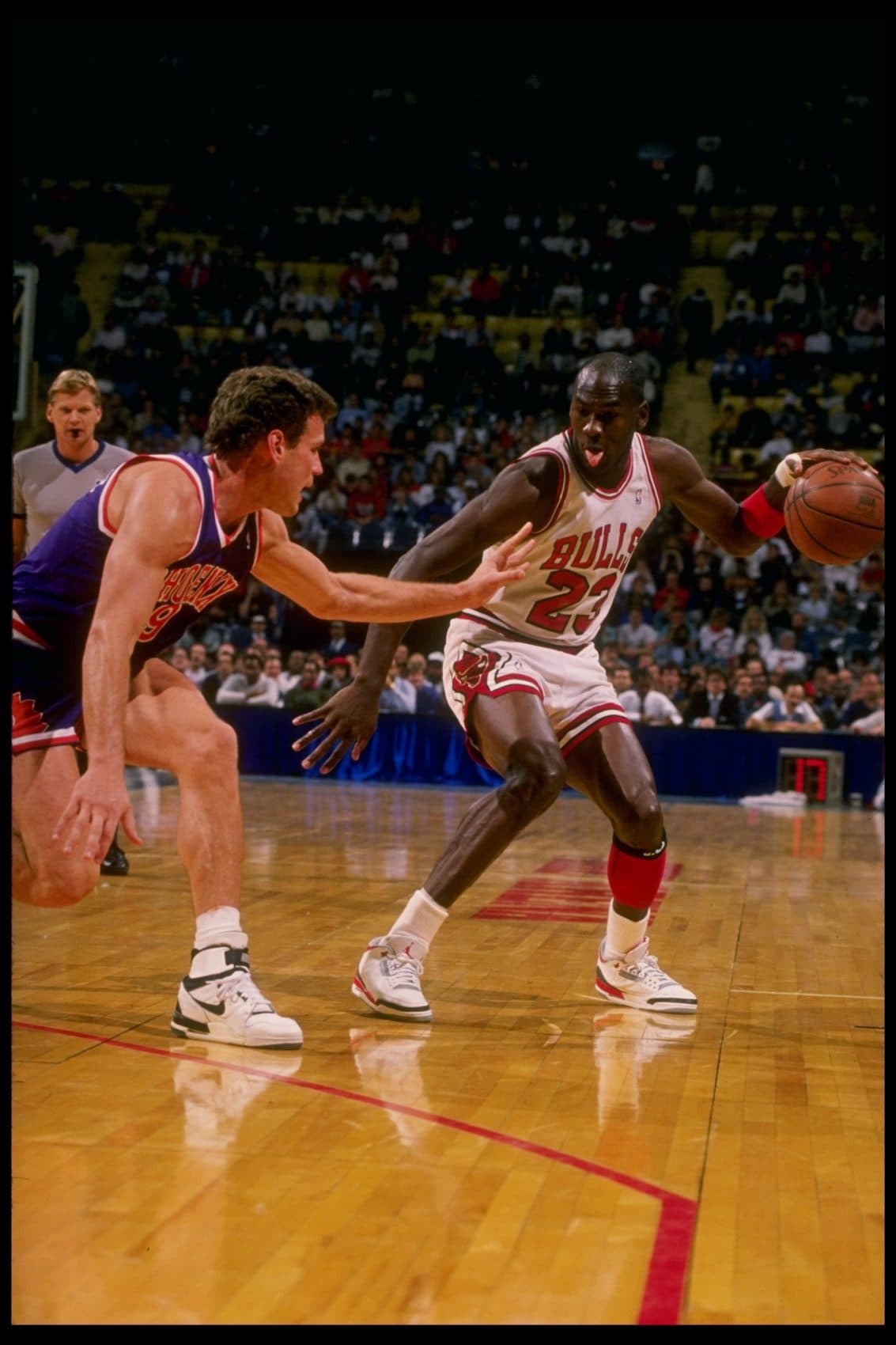 When Michael Jordan walked away from basketball in 1993, the recoil was  seismic - The Athletic