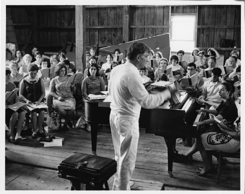 Leonard Bernstein conducts students in a Tanglewood rehearsal barn in the early 1970s. (Courtesy Heinz Weissenstein/Boston Symphony Orchestra)