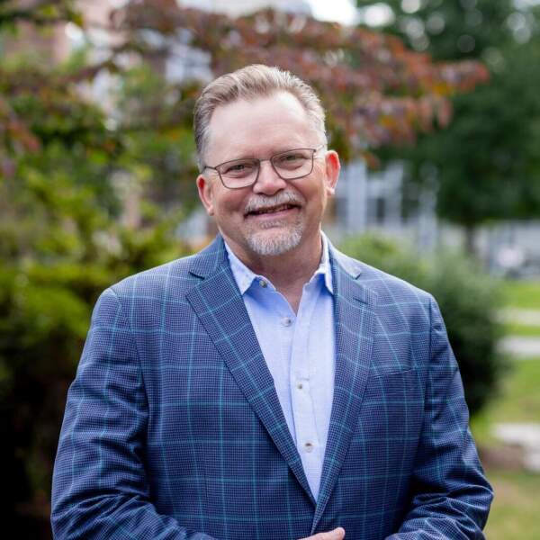 Headshot of Kent Greenfield