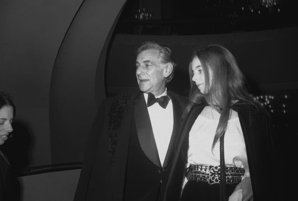 Leonard Bernsteinwith his daughter Jamie at the Metropolitan Opera in 1969. (AP)