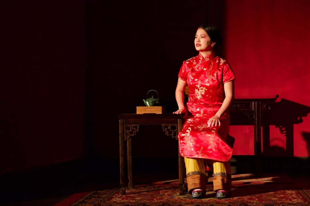 Shannon Tyo in &quot;The Chinese Lady&quot; at the Barrington Stage Company. (Courtesy Eloy Garcia)