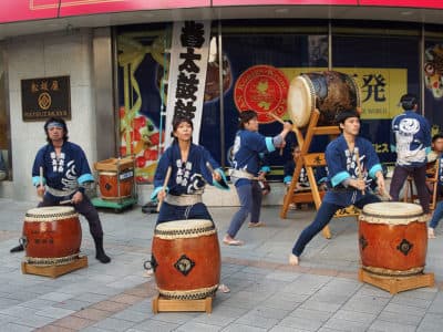 Taiko drums, Gojoten Shrine Festival at Okachimachi (Flickr/Guilhem Vellut)