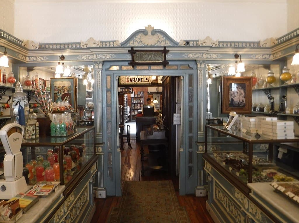 Candy has been made or sold on the premises of Shane Confectionery since 1863. (Science History Institute via Wikimedia Commons)