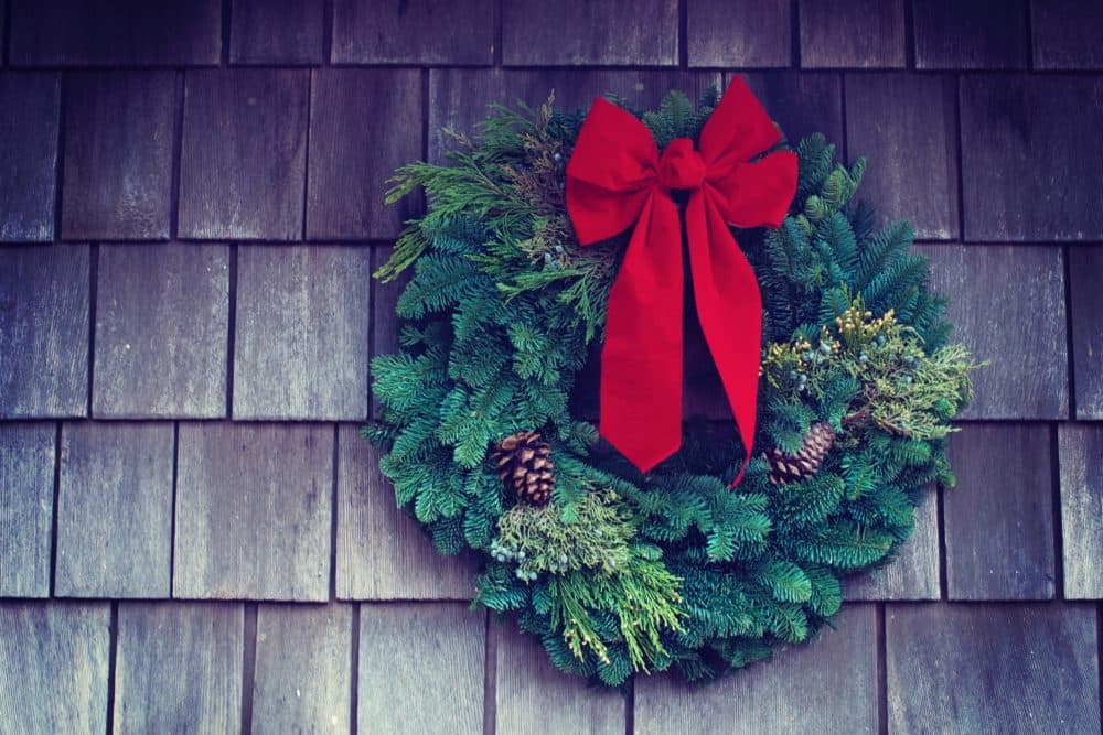 When gathering for the holidays, developmental pediatricians are telling parents to reconsider the age-old practice of forcing children to hug or kiss members of the extended family. (StockSnap/Pixabay)