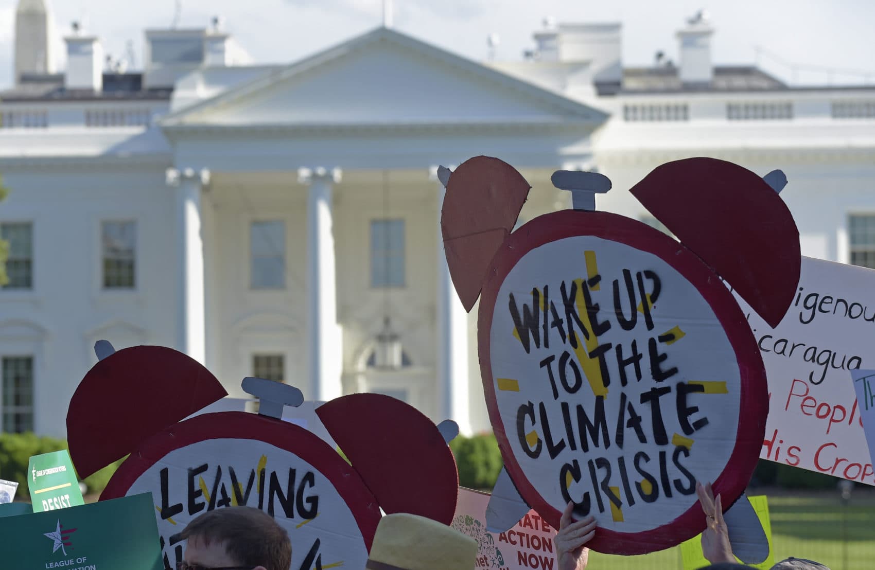 Environmental activists are ramping up a pressure to stoke support for a plan known as the Green New Deal. (Susan Walsh/AP)