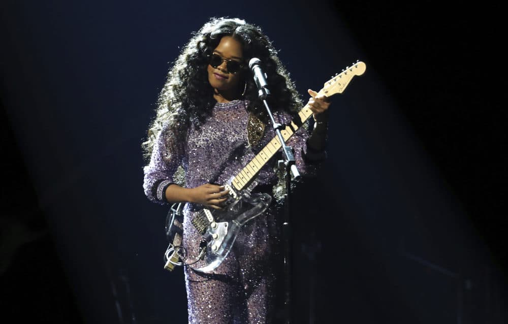 H.E.R. performs &quot;Hard Place&quot; at the Grammys. (Matt Sayles/Invision/AP)
