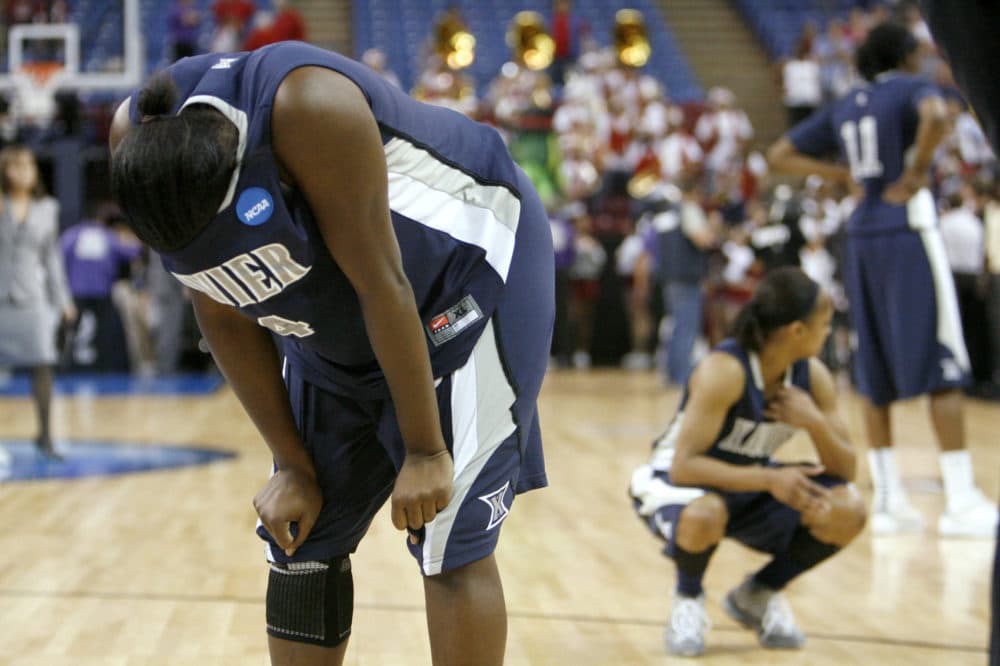 Xavier guard Dee Dee Jernigan, left, and teammates react to a 55-53 loss to Stanford in the final of the NCAA college basketball tournament Sacramento Regional in Sacramento, Calif., Monday, March 29, 2010. (Steve Yeater/AP)