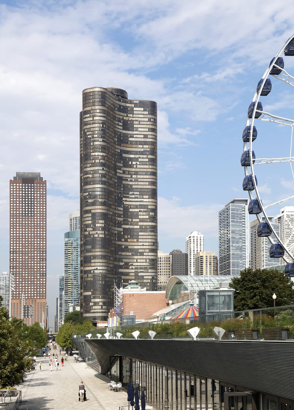 Lake Point Tower on North Lake Shore Drive, Chicago. (Courtesy FirstService Residential Illinois)