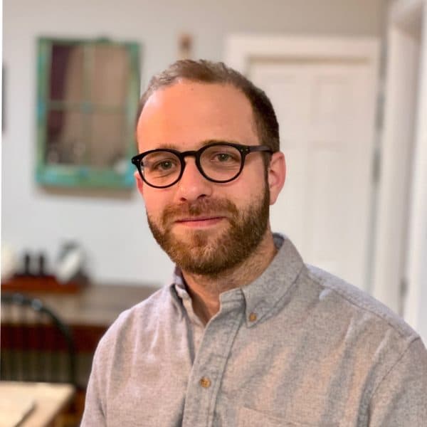 Headshot of Aaron Richterman